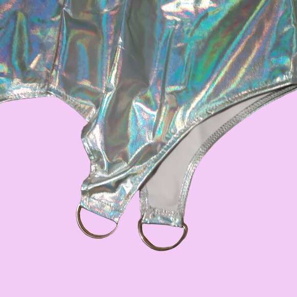 Metallic High Waist Faux Leather Bodycon Mini Skirt with Ring Clips - Picture 3 of 5